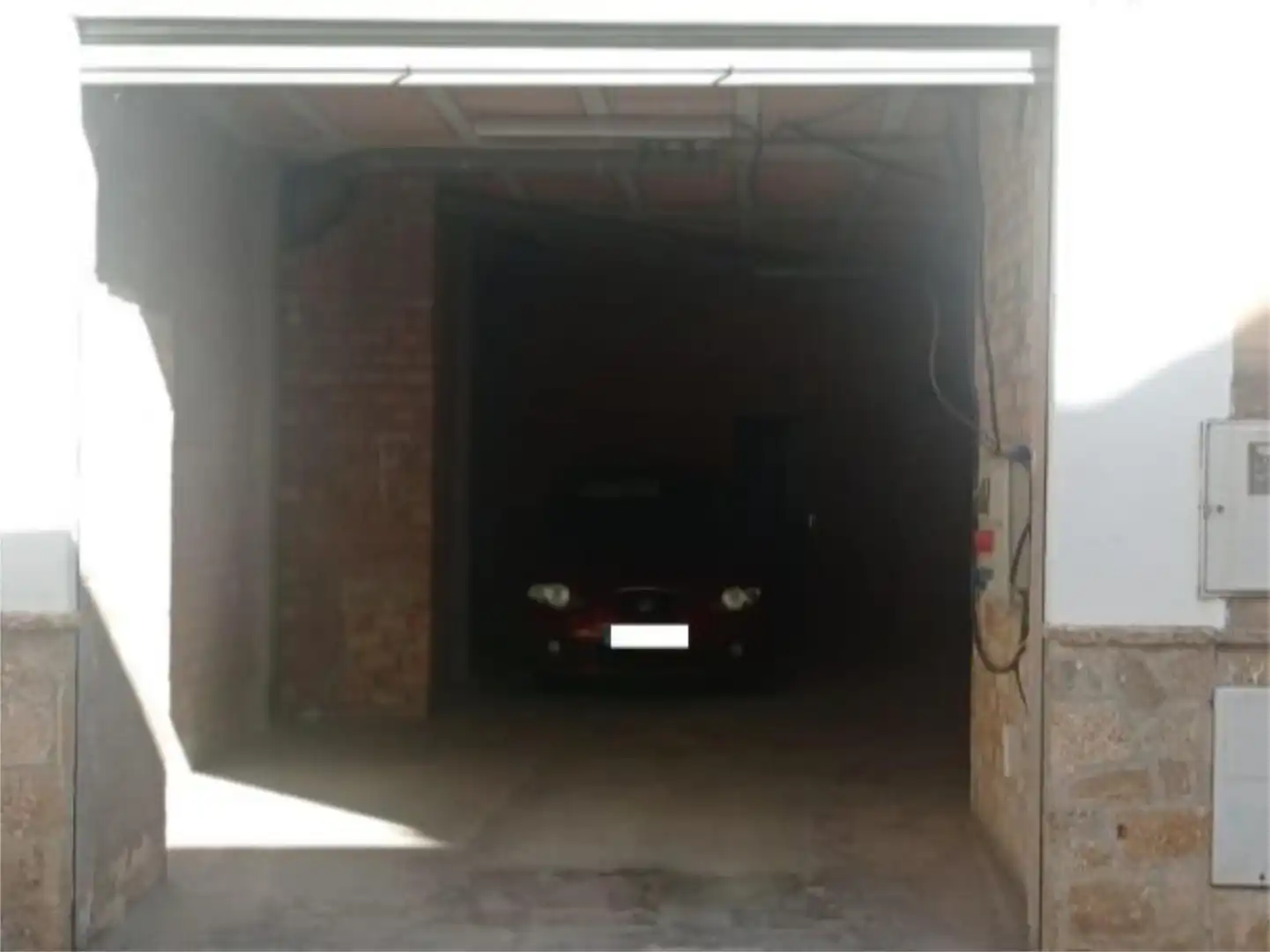 Casa adosada en venda a Calle Virgen de Los Milagros, 67, Casco Histórico - Ribera del Marisco Aparcament de Casa adosada en venda en El Puerto de Santa María