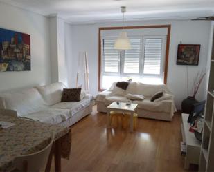 Living room of Flat to rent in Pontevedra Capital   with Heating, Private garden and Parquet flooring