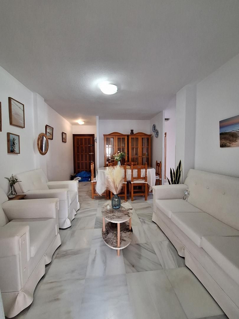 Living room of Flat to rent in Rota  with Air Conditioner, Heating and Terrace