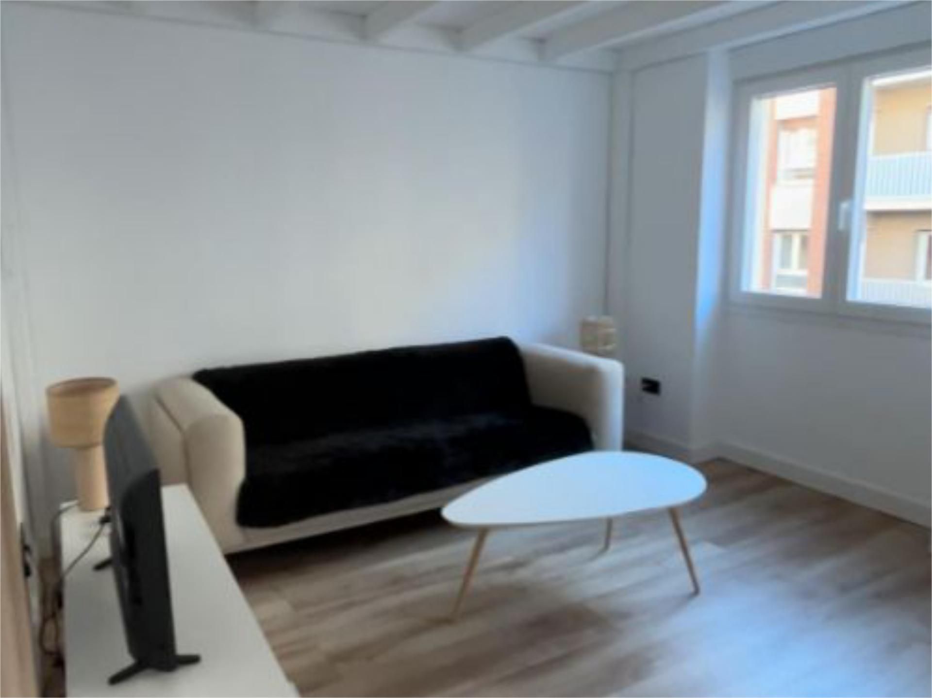 Sala d'estar de Pis de lloguer en  Madrid Capital amb Aire condicionat