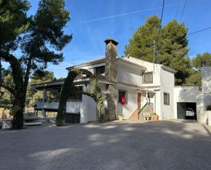 Exterior view of Country house for sale in Almansa  with Air Conditioner, Heating and Private garden