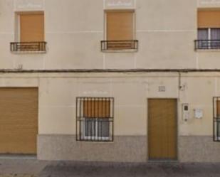 Exterior view of Single-family semi-detached for sale in Jumilla  with Terrace, Storage room and Furnished