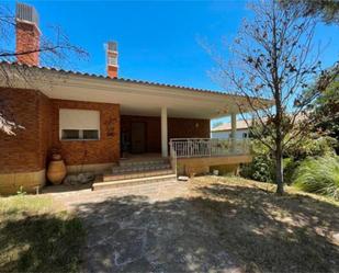 Vista exterior de Casa adosada en venda en Zuera amb Terrassa