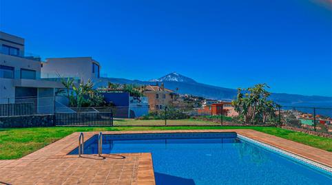 Casa adosada en venda a Calle las Toscas, 33, Santa Catalina, Santa Cruz de Tenerife - imatge 3 Foto 3 de Casa adosada en venda a Calle las Toscas, 33, Santa Catalina, Santa Cruz de Tenerife