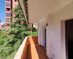 Balcony of Flat to rent in  Madrid Capital  with Air Conditioner, Heating and Private garden