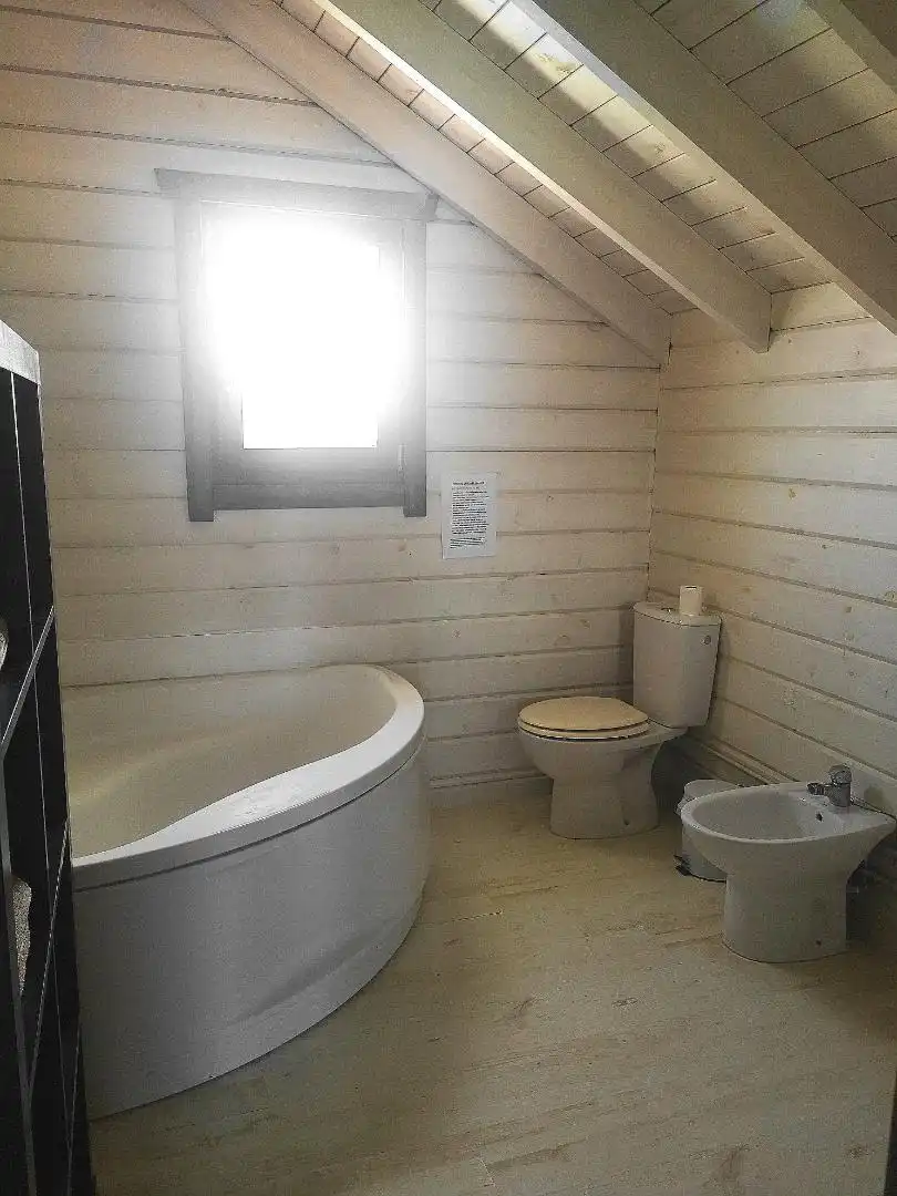 Badezimmer von Haus oder Chalet zur Miete in Vejer de la Frontera mit Privatgarten, Parkett und Terrasse
