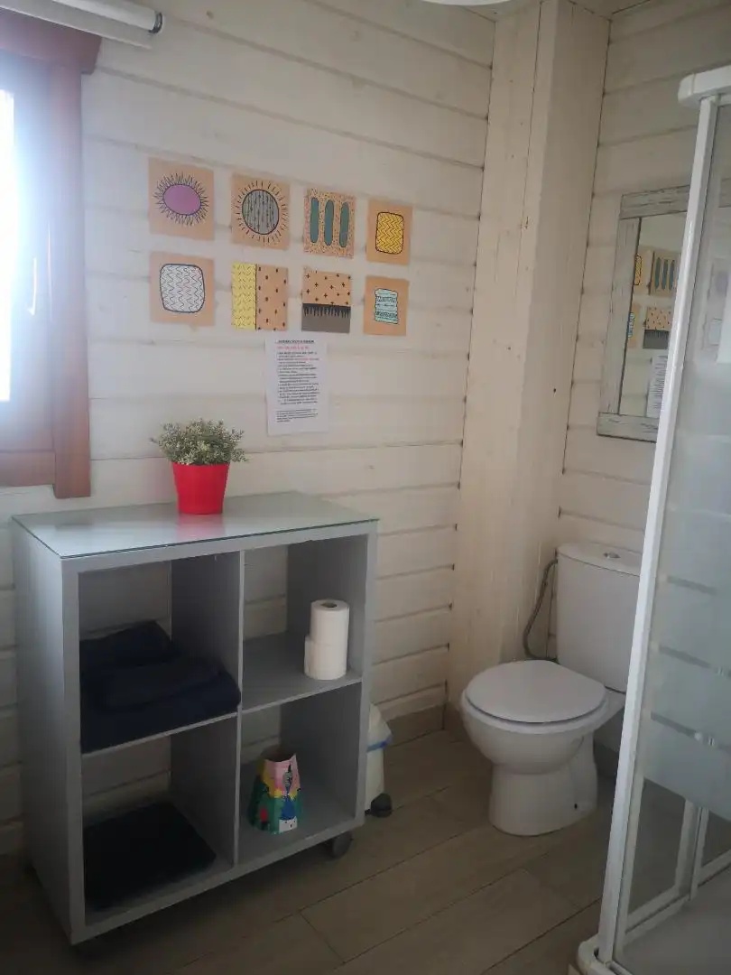 Badezimmer von Haus oder Chalet zur Miete in Vejer de la Frontera mit Privatgarten, Parkett und Terrasse