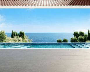 Piscina de Casa o xalet en venda en Sant Andreu de Llavaneres amb Aire condicionat, Calefacció i Jardí privat