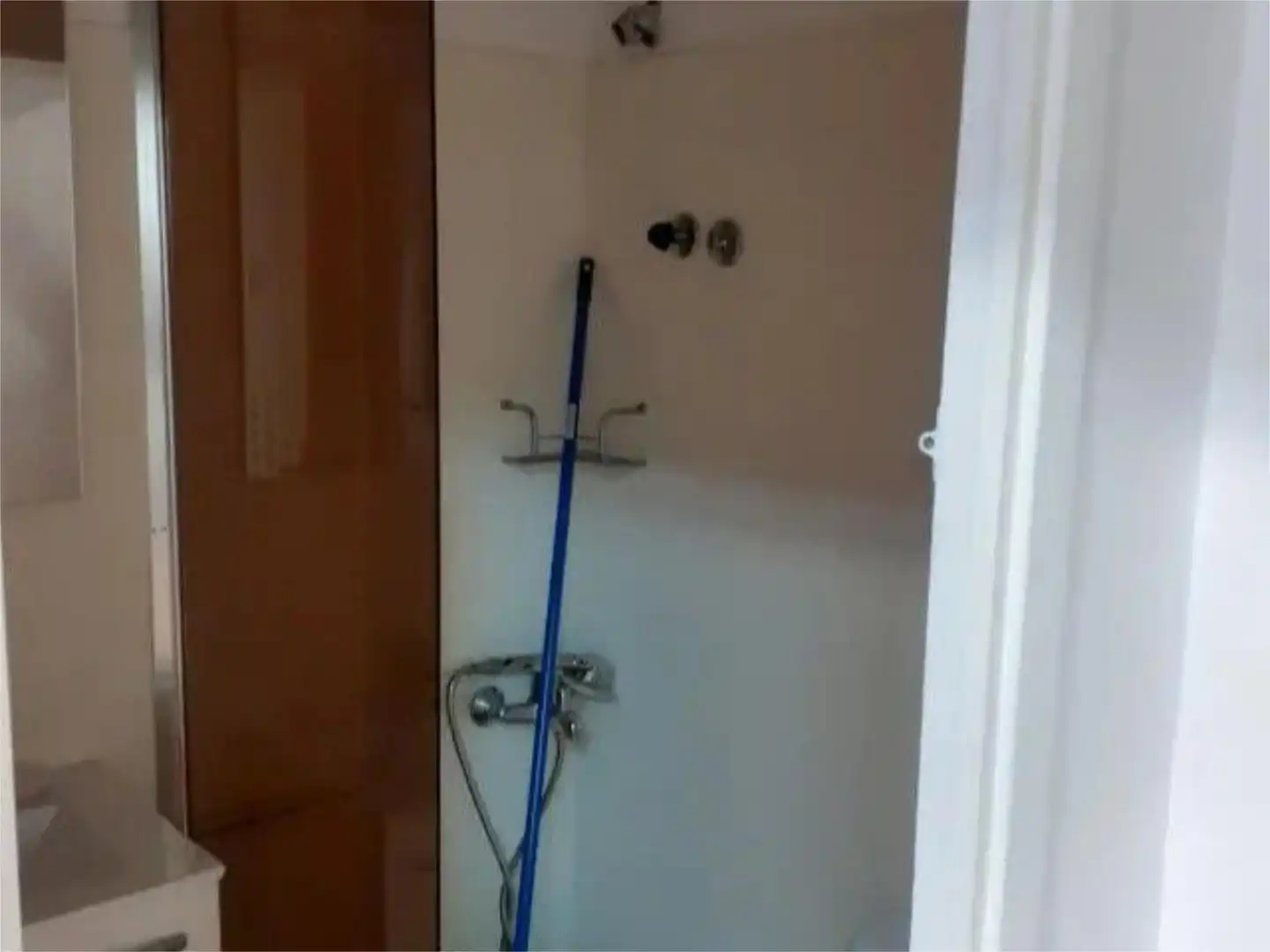 Bany de Local en venda en Mollet del Vallès amb Aire condicionat i Calefacció