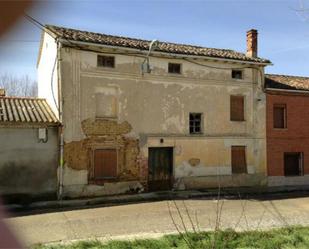 Vista exterior de Casa o xalet en venda en Loma de Ucieza