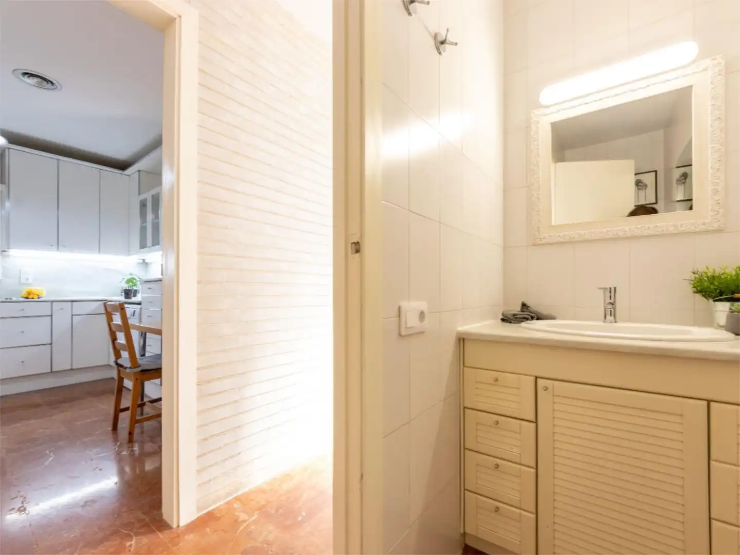 Wohnung zum Verkauf in Carrer Mar Roig, 2, L'Ampolla Badezimmer von Wohnung zum Verkauf in L'Ampolla mit Klimaanlage, Privatgarten und Parkett