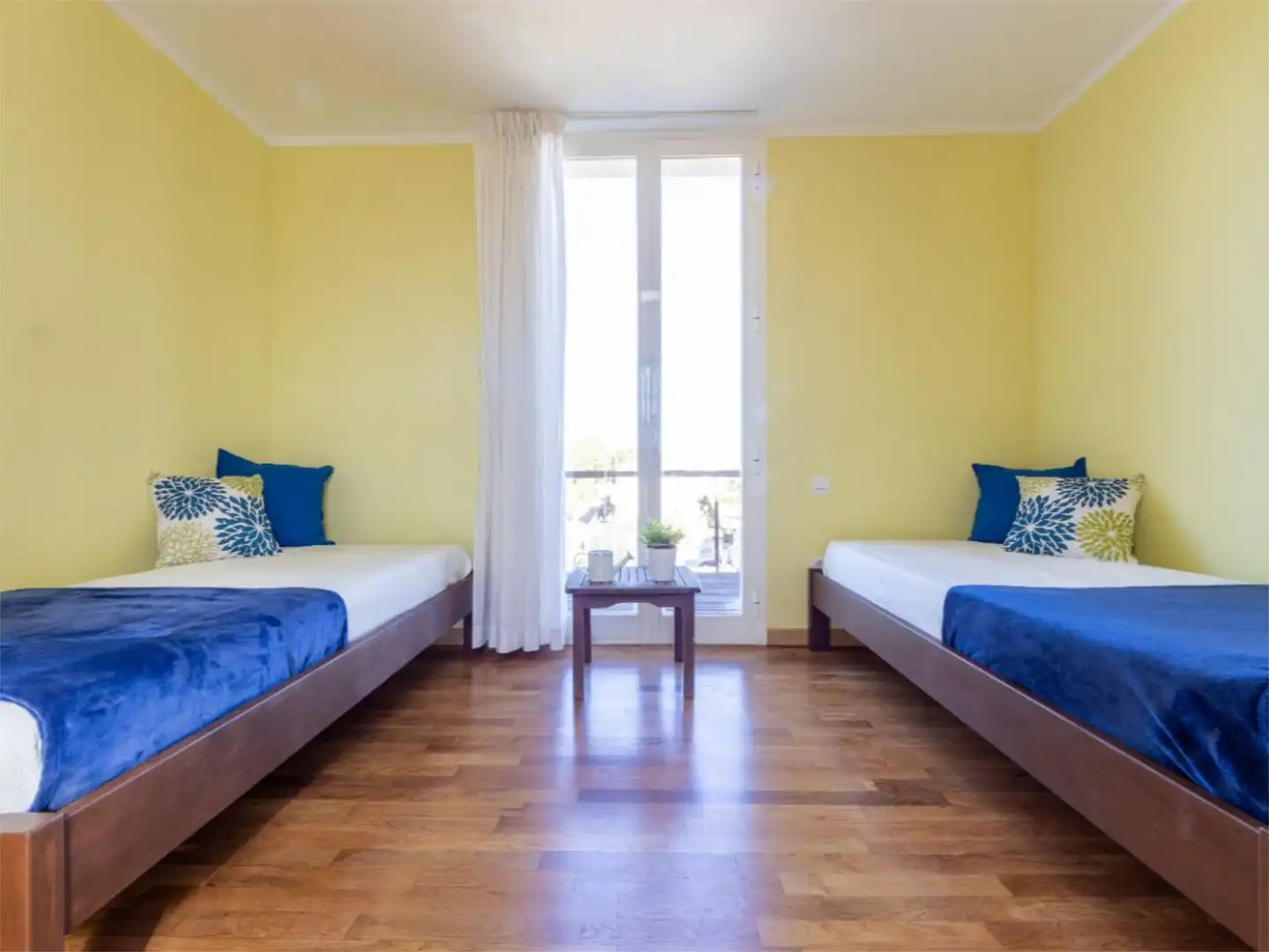 Wohnung zum Verkauf in Carrer Mar Roig, 2, L'Ampolla Schlafzimmer von Wohnung zum Verkauf in L'Ampolla mit Klimaanlage, Privatgarten und Parkett
