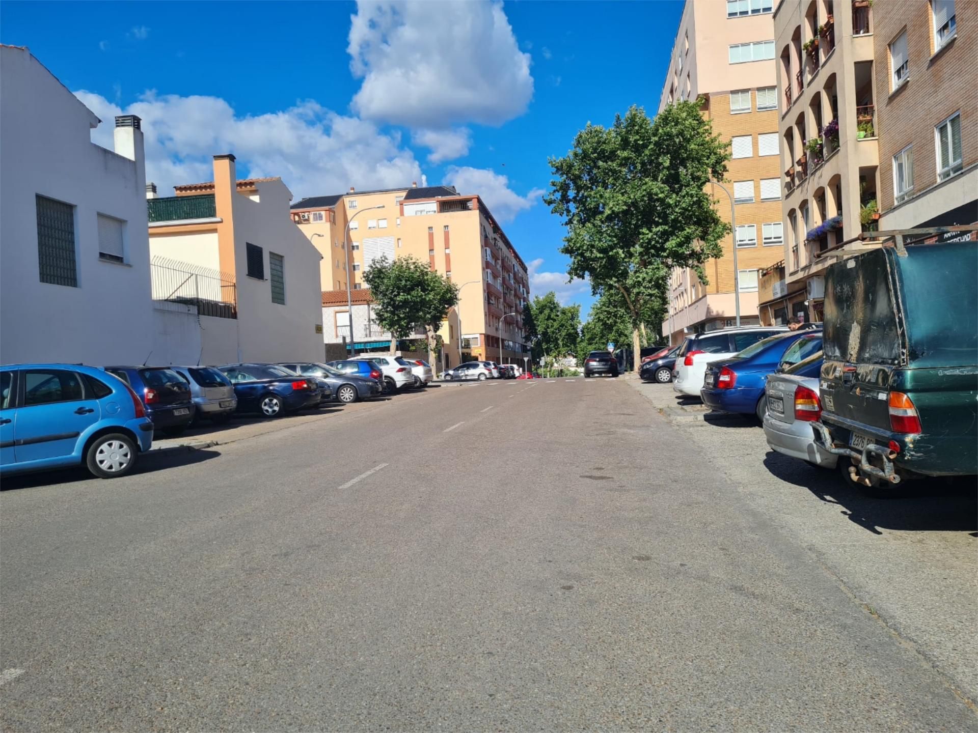 Exterior view of Garage to rent in Badajoz Capital