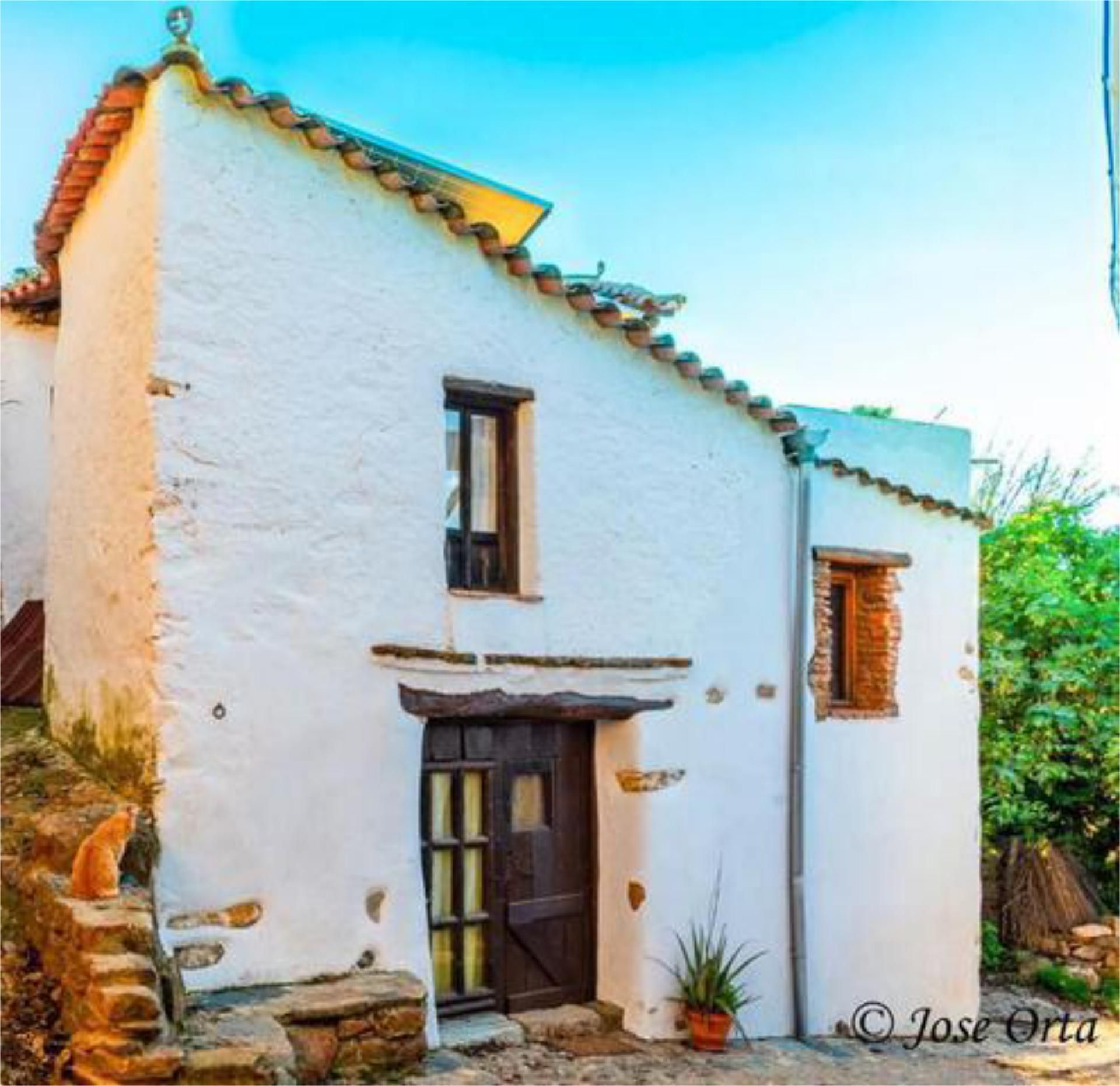 Vista exterior de Casa o xalet en venda en Alájar amb Terrassa