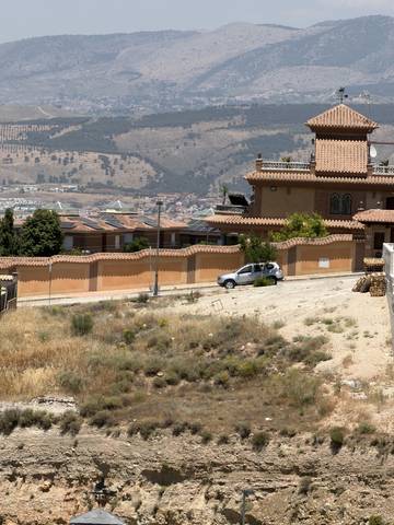 Terreno en Venta en Calle Cenes de la Vega, 25 en Altos de la Zubia