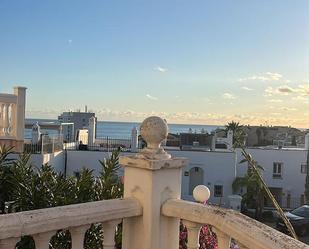 Vista exterior de Casa adosada en venda en Benalmádena amb Terrassa, Balcó i Piscina comunitària