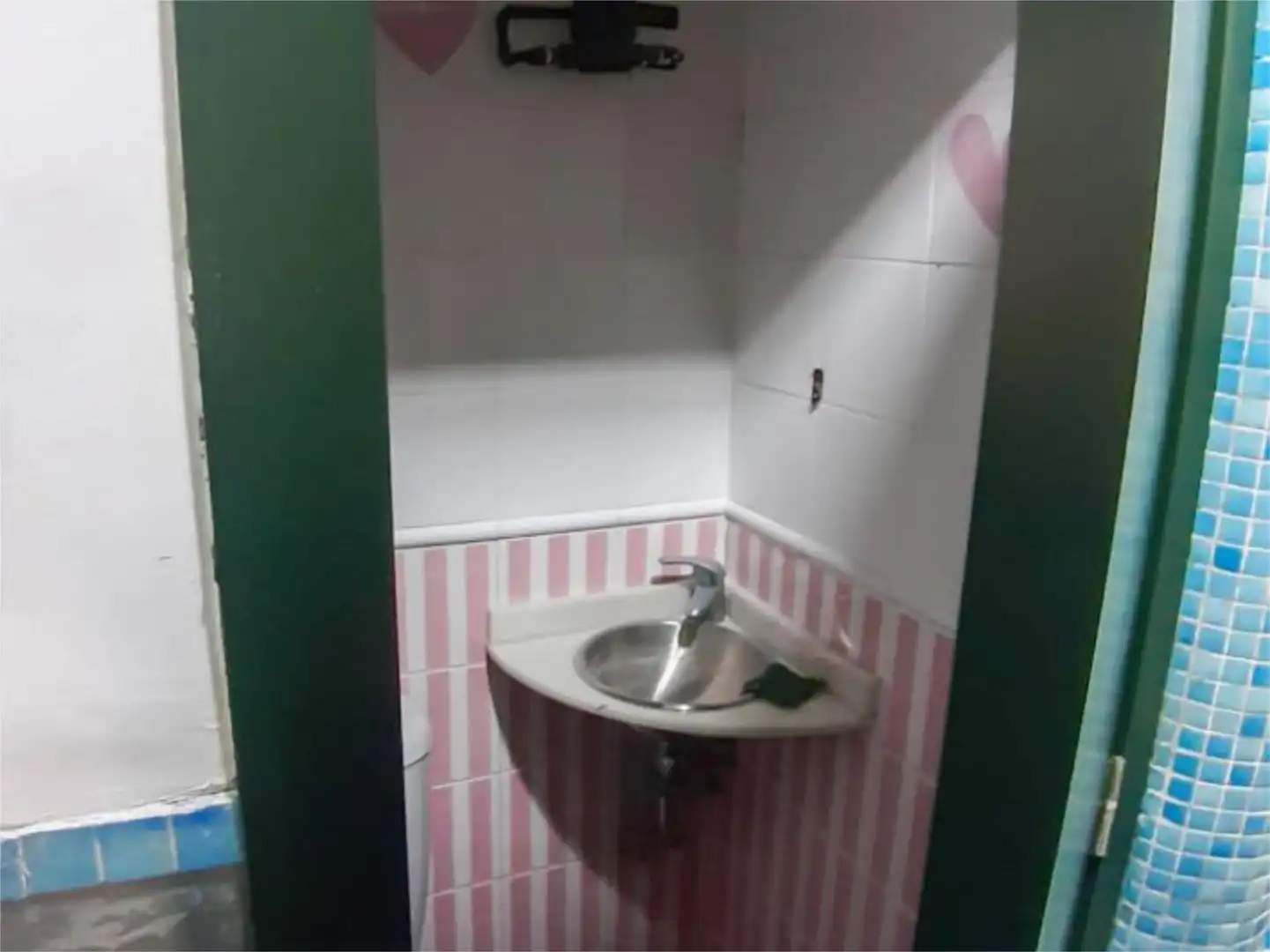 Baño de Local en venta en Santander
