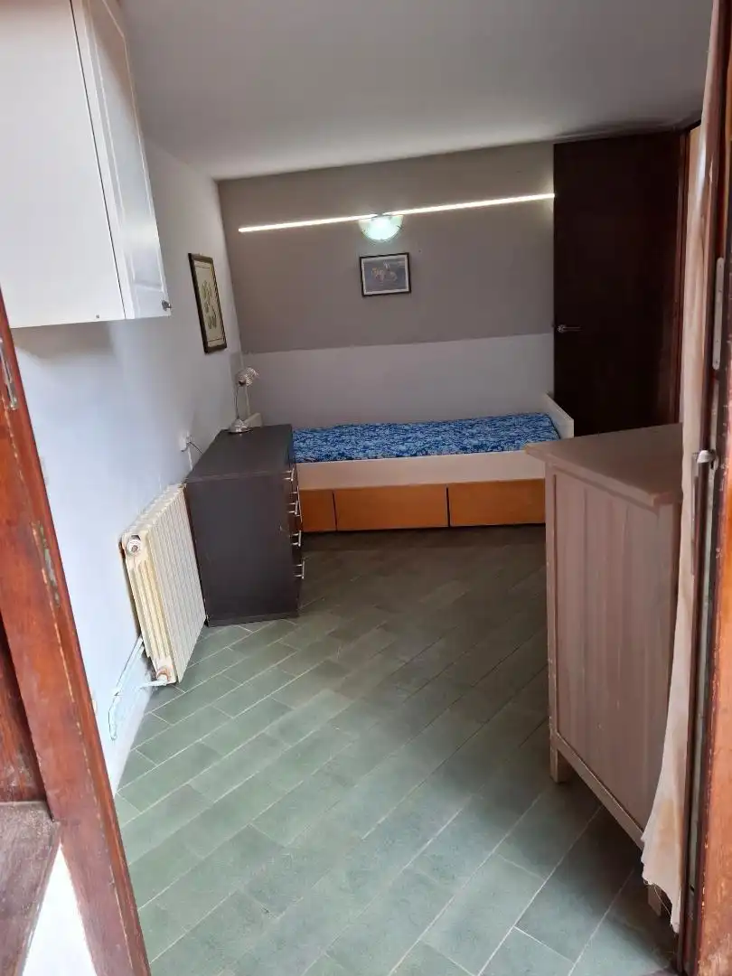 Habitació a Camí de les Roquetes, 3, La Palma de Cervelló Dormitori de Casa o xalet per a compartir en La Palma de Cervelló amb Jardí privat, Moblat i Forn