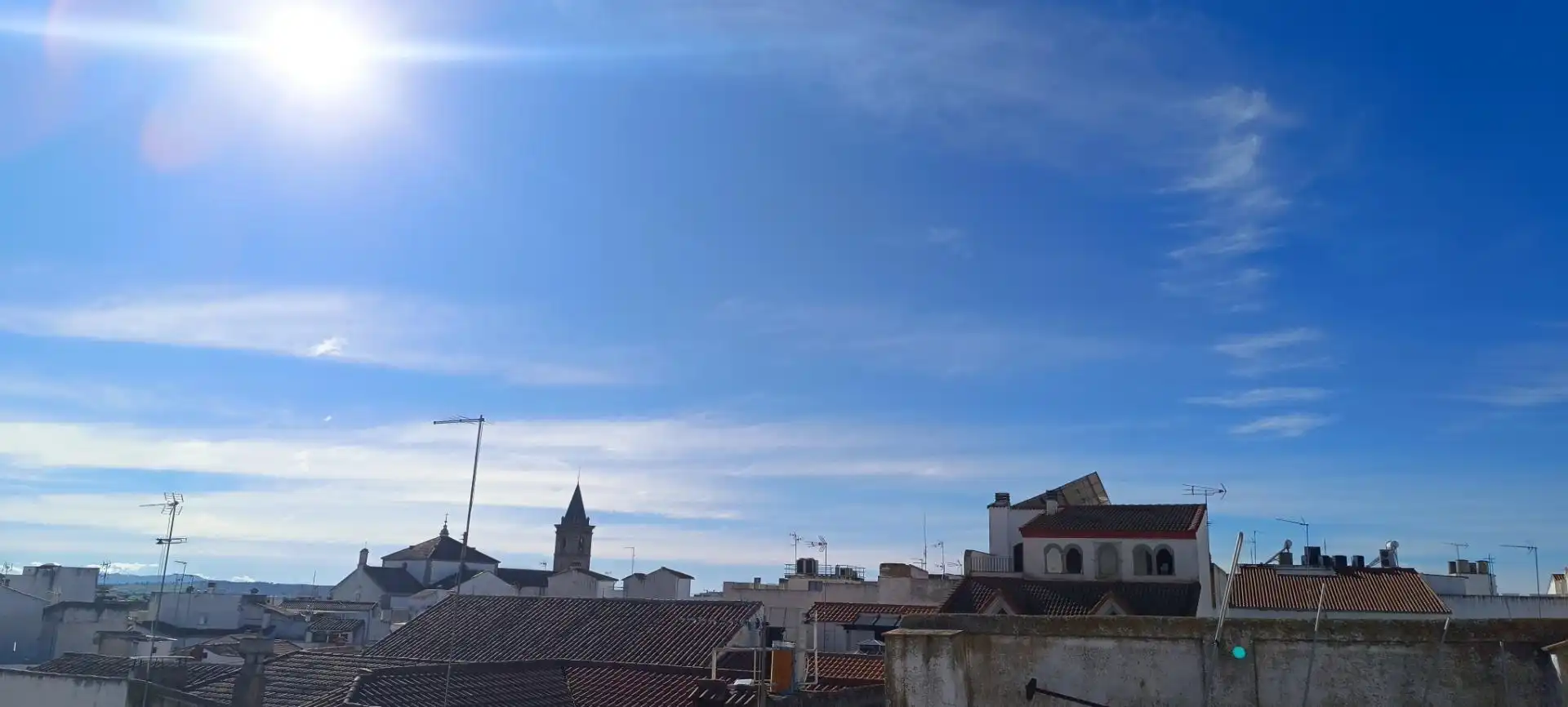 Casa adosada en venta en Calle San Isidro, 31, Pozoblanco Vista exterior de Casa adosada en venta en Pozoblanco con Terraza, Trastero y Balcón