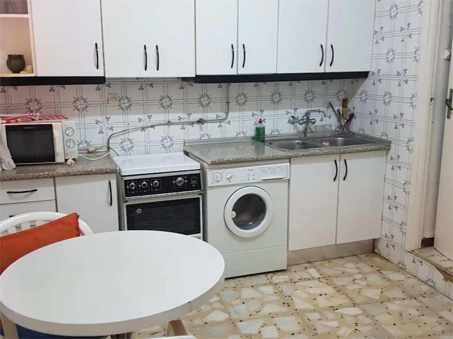 Dúplex en venda a Avenida de la Hontanilla, 9, Los Hinojosos Cuina de Dúplex en venda en Los Hinojosos amb Moblat