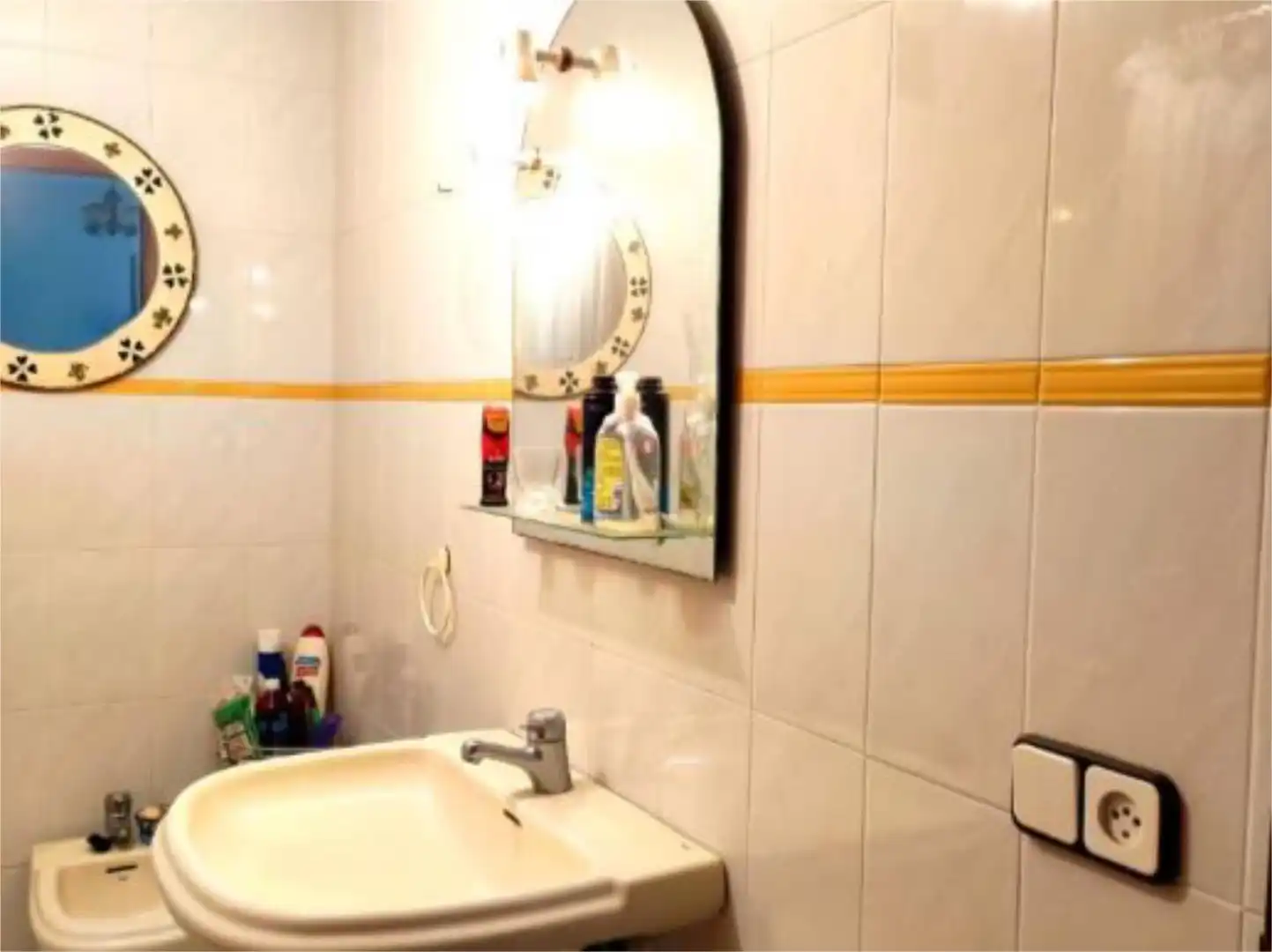 Badezimmer von Wohnung zum Verkauf in Culleredo