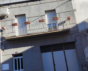 Vista exterior de Casa adosada en venda en Linyola amb Aire condicionat, Jardí privat i Terrassa