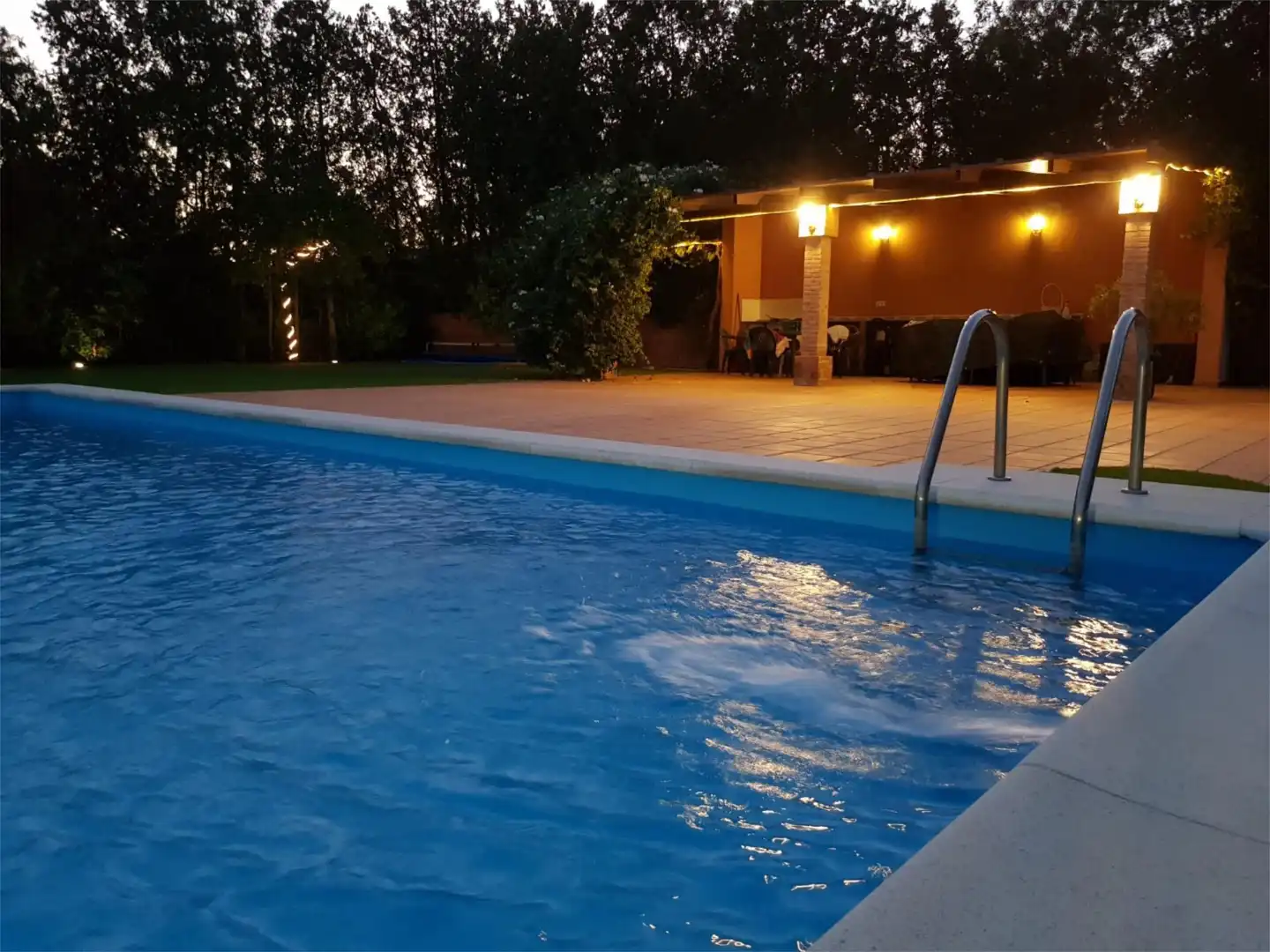Finca rústica en venta en Calle al Vallehermoso, 13, Peñaflor Piscina de Finca rústica en venta en Peñaflor con Aire acondicionado, Calefacción y Jardín privado