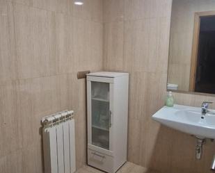 Bathroom of Flat to rent in  Granada Capital  with Air Conditioner and Terrace