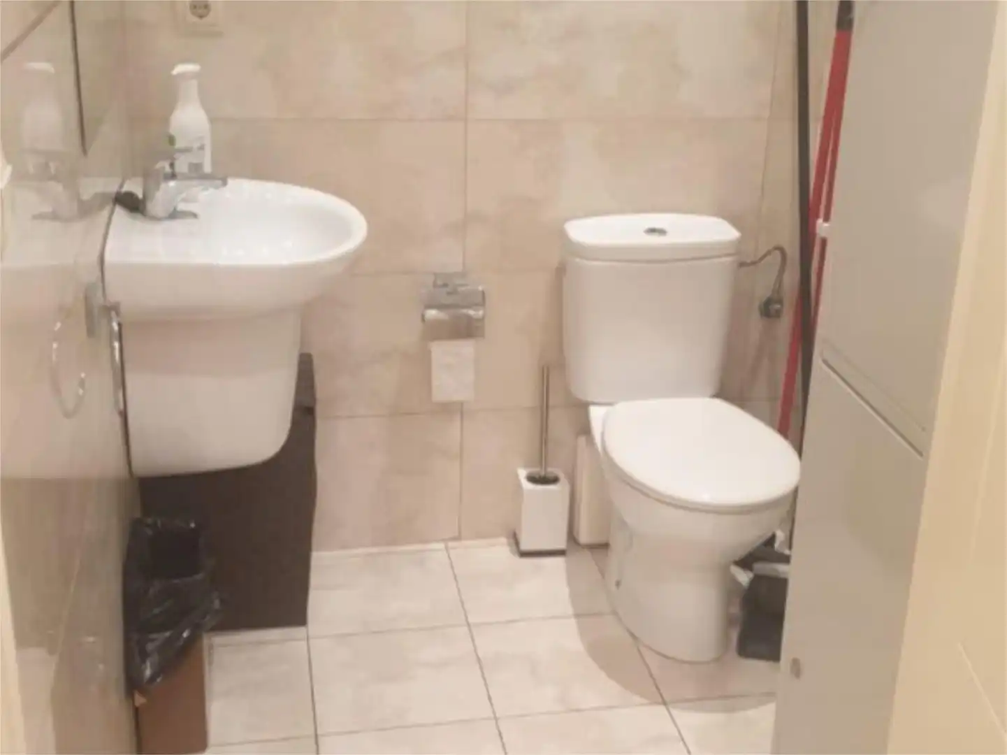 Local en venta en Paseo de Carmelitas, 11, San Vicente - Las Úrsulas Baño de Local en venta en Salamanca con Aire acondicionado, Calefacción y Parquet