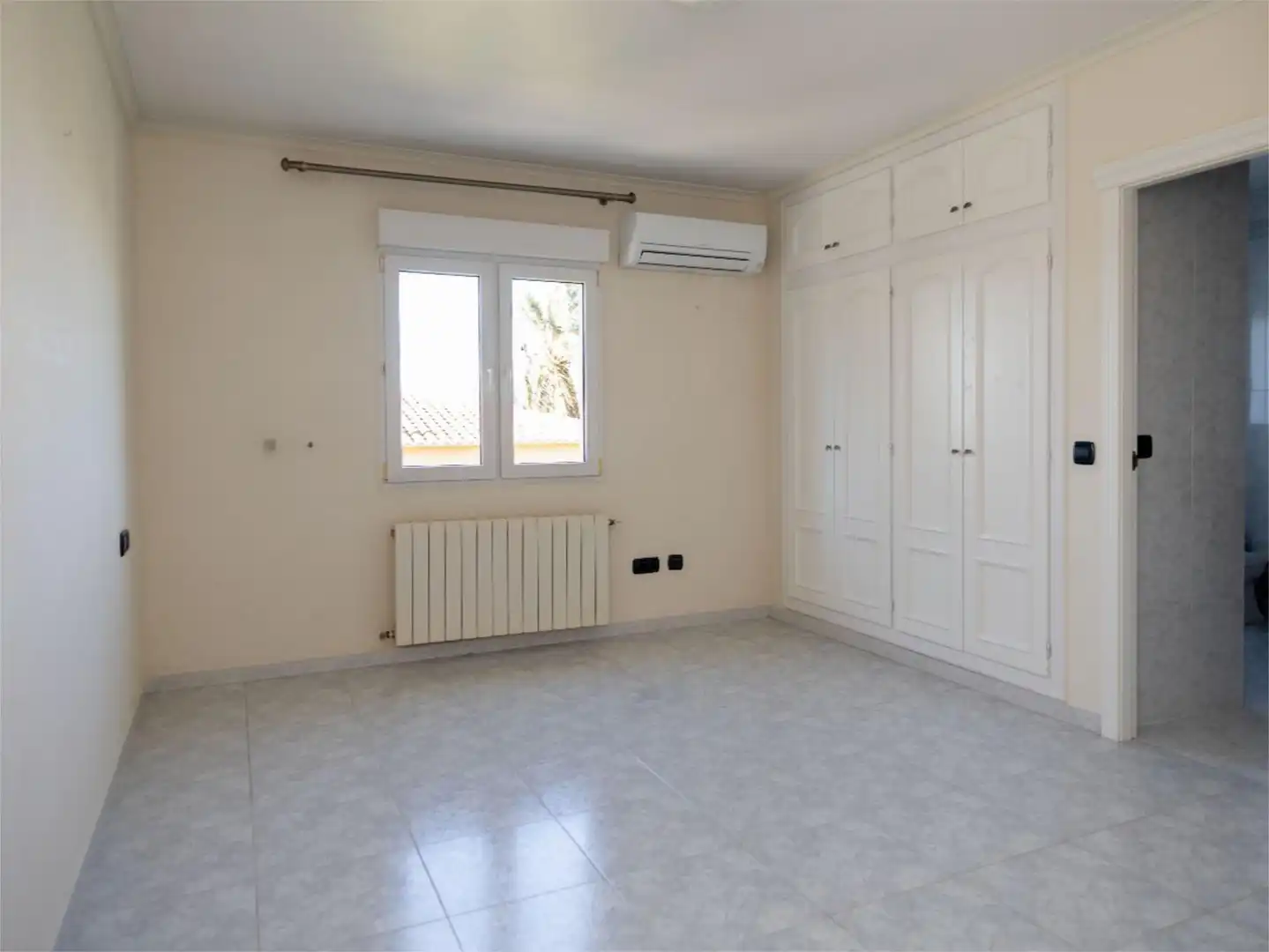 Casa o chalet en venta en Carrer de l'Alzina, 31, El Montgó Habitación de Casa o chalet en venta en Dénia con Aire acondicionado, Calefacción y Jardín privado