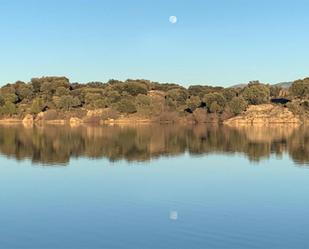 Vista exterior de Casa o xalet en venda en Gargantilla del Lozoya amb Terrassa