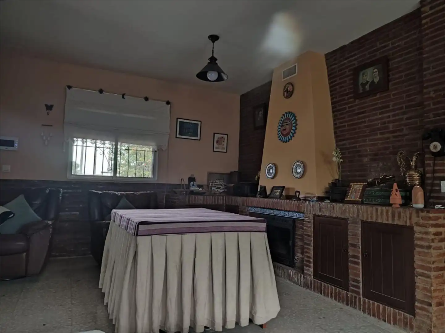 Casa o xalet en venda a Calle Central, 192, Coria del Río Menjador de Casa o xalet en venda en Coria del Río amb Aire condicionat, Calefacció i Jardí privat