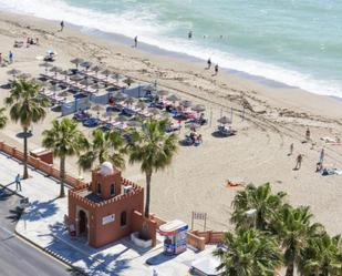 Vista exterior de Apartament en venda en Benalmádena amb Aire condicionat, Terrassa i Piscina