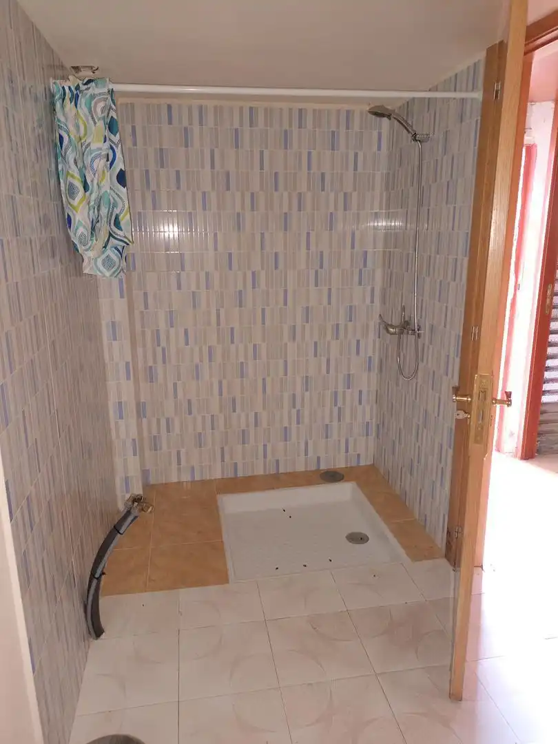 Detached homes for sale in Aldea San Isidro, 5, Bergondo Bathroom of Detached homes for sale in Bergondo with Balcony