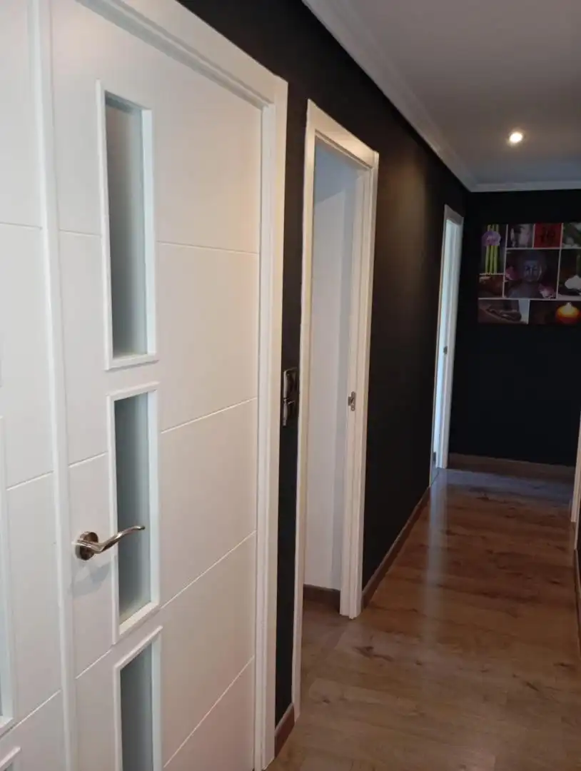 Piso en venta en  Jaén Capital con Terraza, Piscina y Balcón