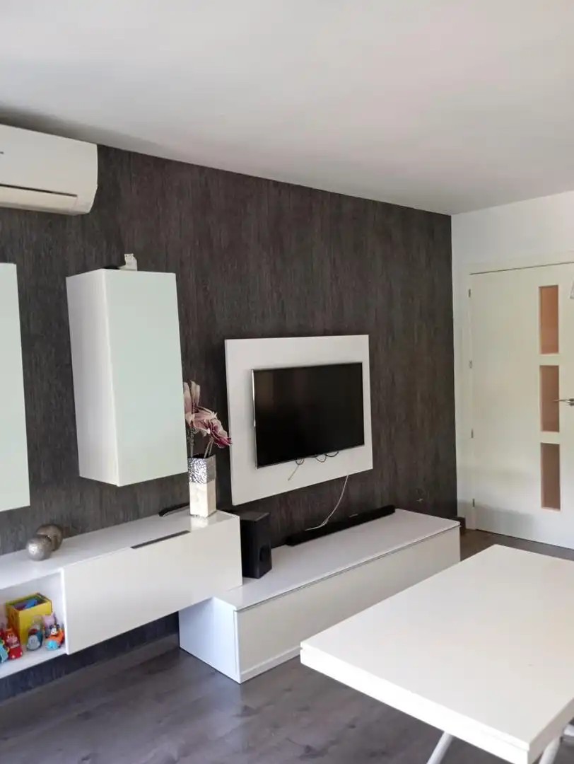 Sala de estar de Piso en venta en  Jaén Capital con Terraza, Piscina y Balcón