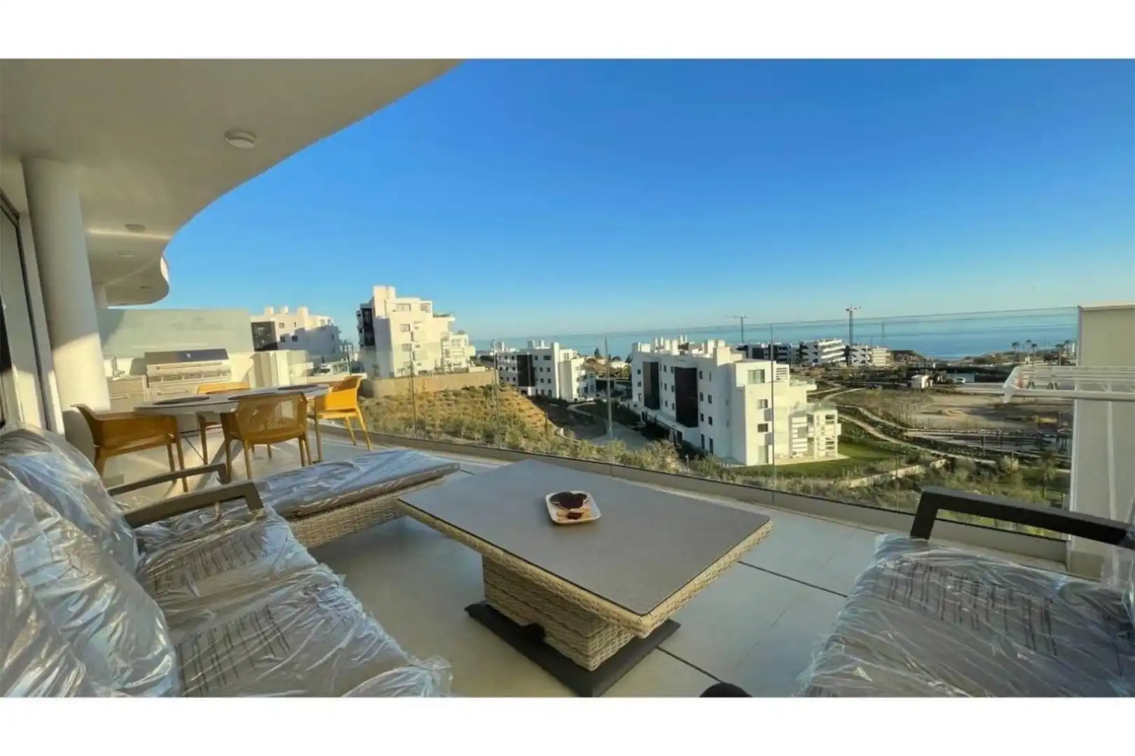 Apartament en venda a Avenida 8 de Marzo, 32, El Higuerón Terrassa de Apartament en venda en Fuengirola amb Aire condicionat, Terrassa i Piscina