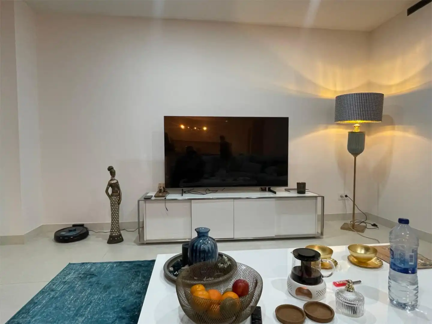 Apartament en venda a Avenida 8 de Marzo, 32, El Higuerón Sala d'estar de Apartament en venda en Fuengirola amb Aire condicionat, Terrassa i Piscina