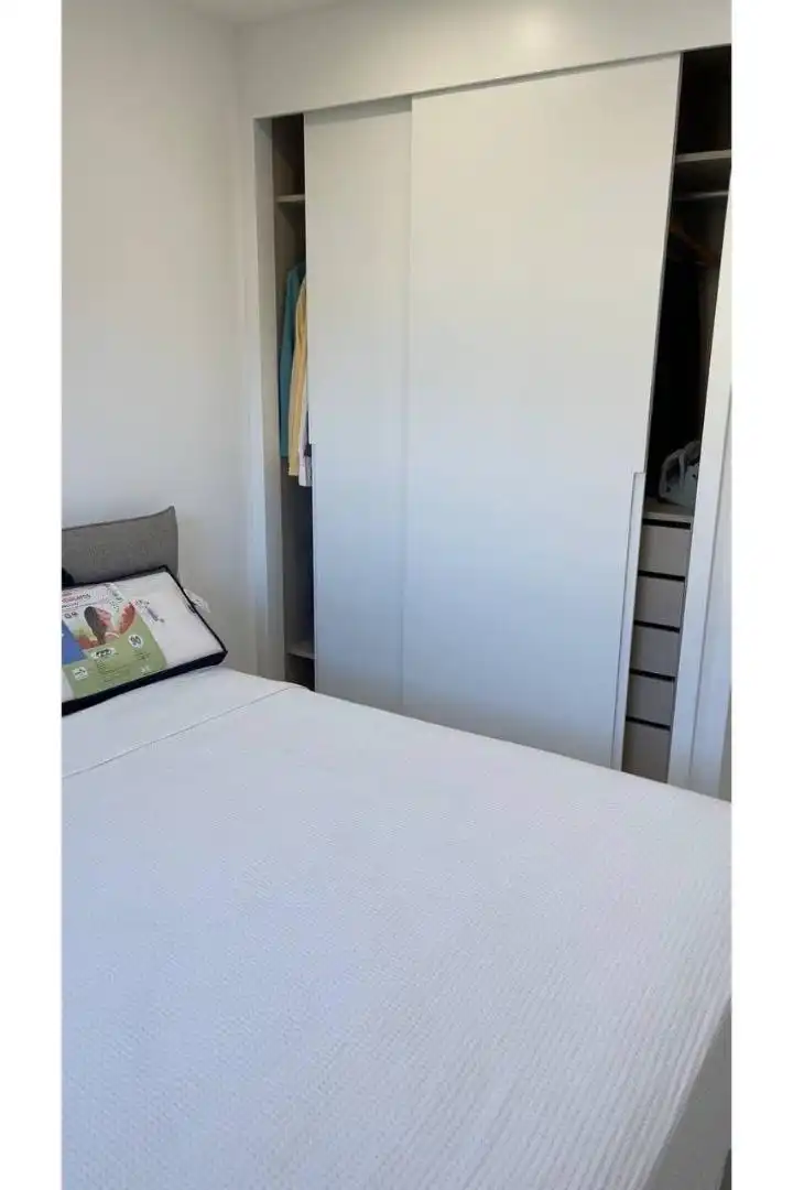 Apartament en venda a Avenida 8 de Marzo, 32, El Higuerón Dormitori de Apartament en venda en Fuengirola amb Aire condicionat, Terrassa i Piscina