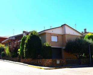 Exterior view of House or chalet for sale in Artés