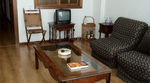 Foto 3 de Piso en venta en Calle Toneo, 18, Puebla de Lillo, León