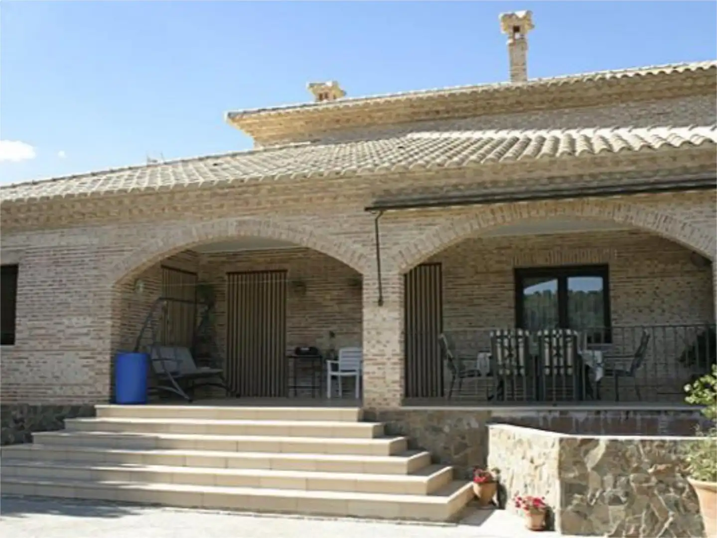 Casa o chalet de alquiler en Calle Monasterio de San Andres del Arroyo, 1, Los Cigarrales-La Bastida Casa o chalet de alquiler en Calle Monasterio de San Andres del Arroyo, 1, Los Cigarrales-La Bastida