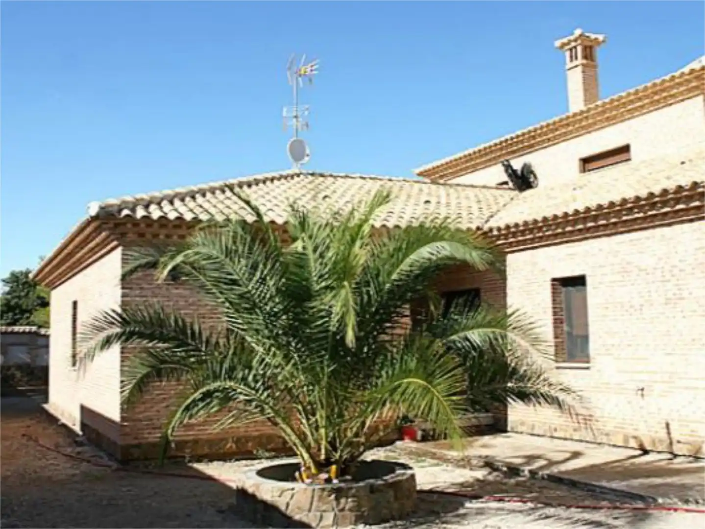 Casa o chalet de alquiler en Calle Monasterio de San Andres del Arroyo, 1, Los Cigarrales-La Bastida Casa o chalet de alquiler en Calle Monasterio de San Andres del Arroyo, 1, Los Cigarrales-La Bastida