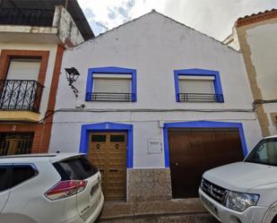 Exterior view of Single-family semi-detached for sale in Moral de Calatrava  with Terrace, Storage room and Furnished