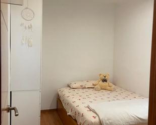 Bedroom of Flat to share in Badalona  with Air Conditioner, Heating and Parquet flooring