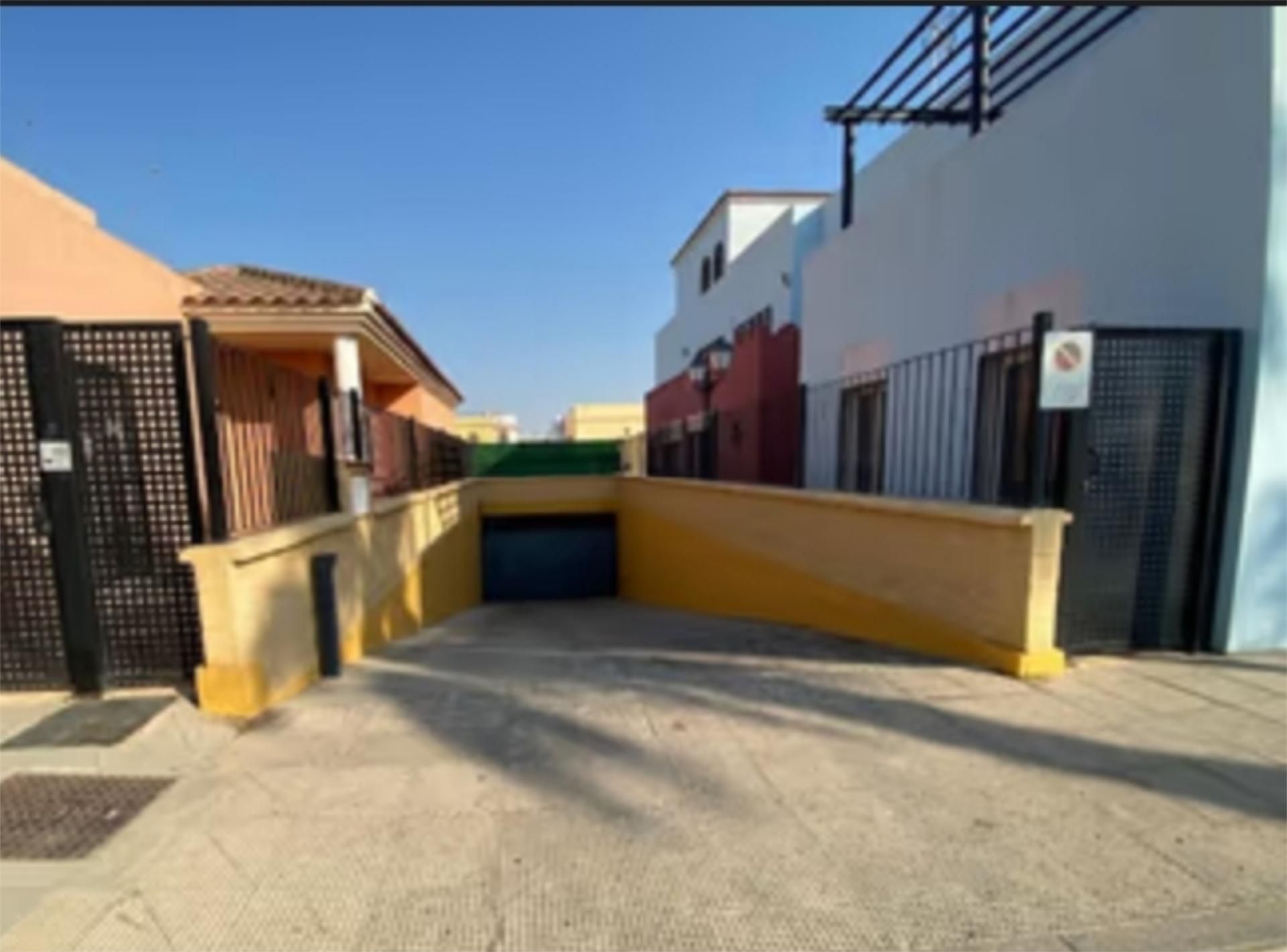 Exterior view of Garage to rent in Burguillos