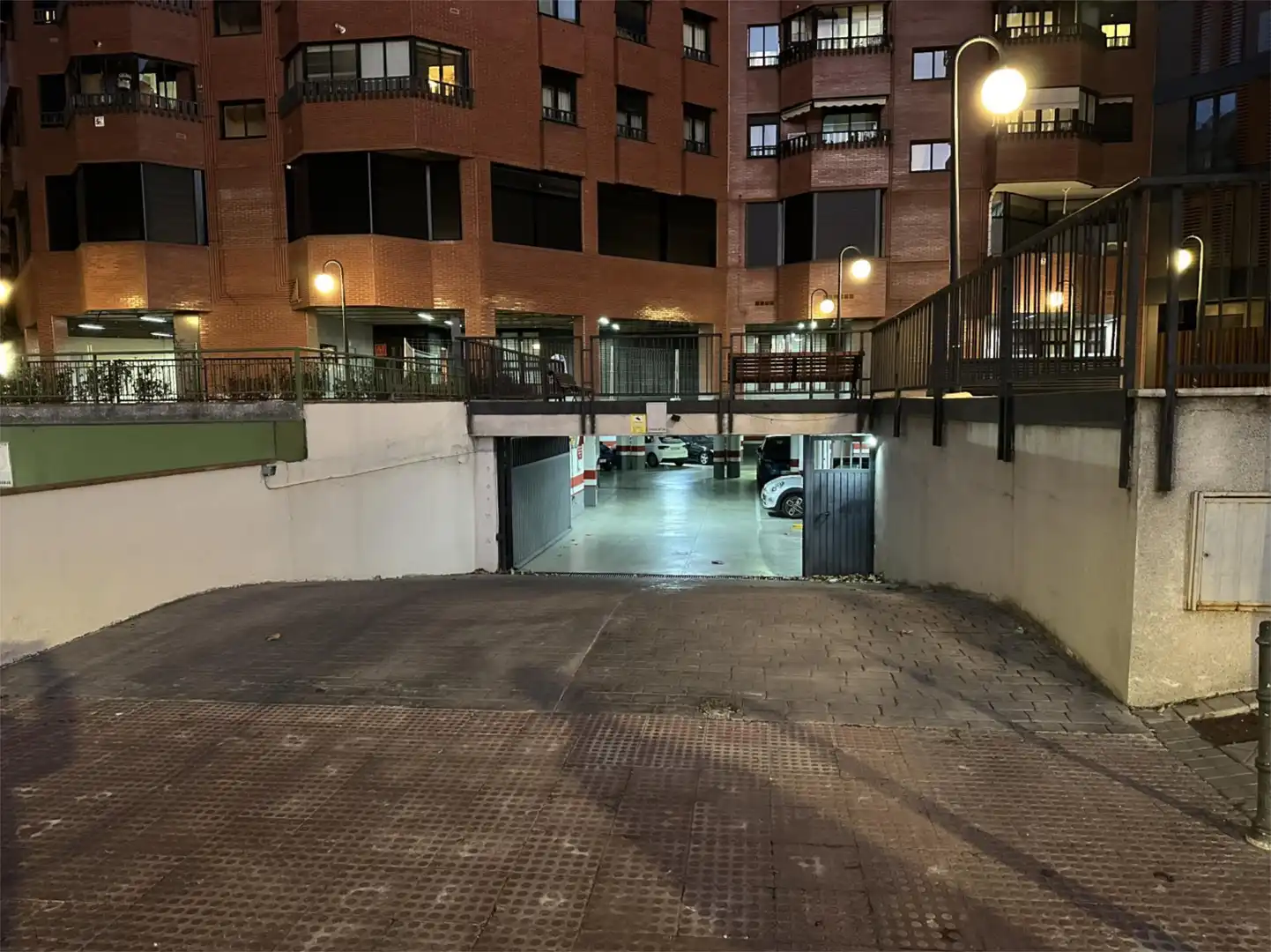 Garage for rent in Calle de Arturo Soria, Costillares Parking of Garage for rent in Madrid