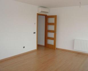 Bedroom of Flat to rent in Granollers  with Air Conditioner, Heating and Parquet flooring