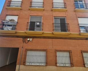 Exterior view of Apartment for sale in Villarrobledo  with Heating, Terrace and Storage room