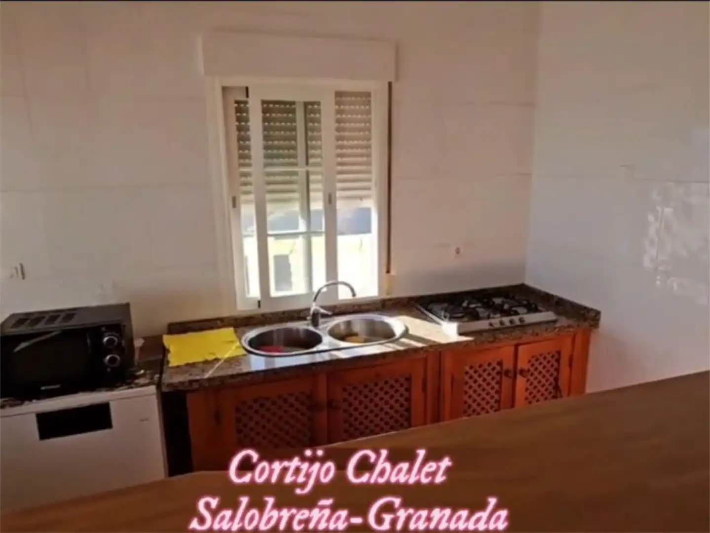 Casa o chalet en venta en Urbanización Alfa Mar, 2, Monte los Almendros - El Pargo - Costa Aguilera Cocina de Casa o chalet en venta en Salobreña con Aire acondicionado, Calefacción y Jardín privado
